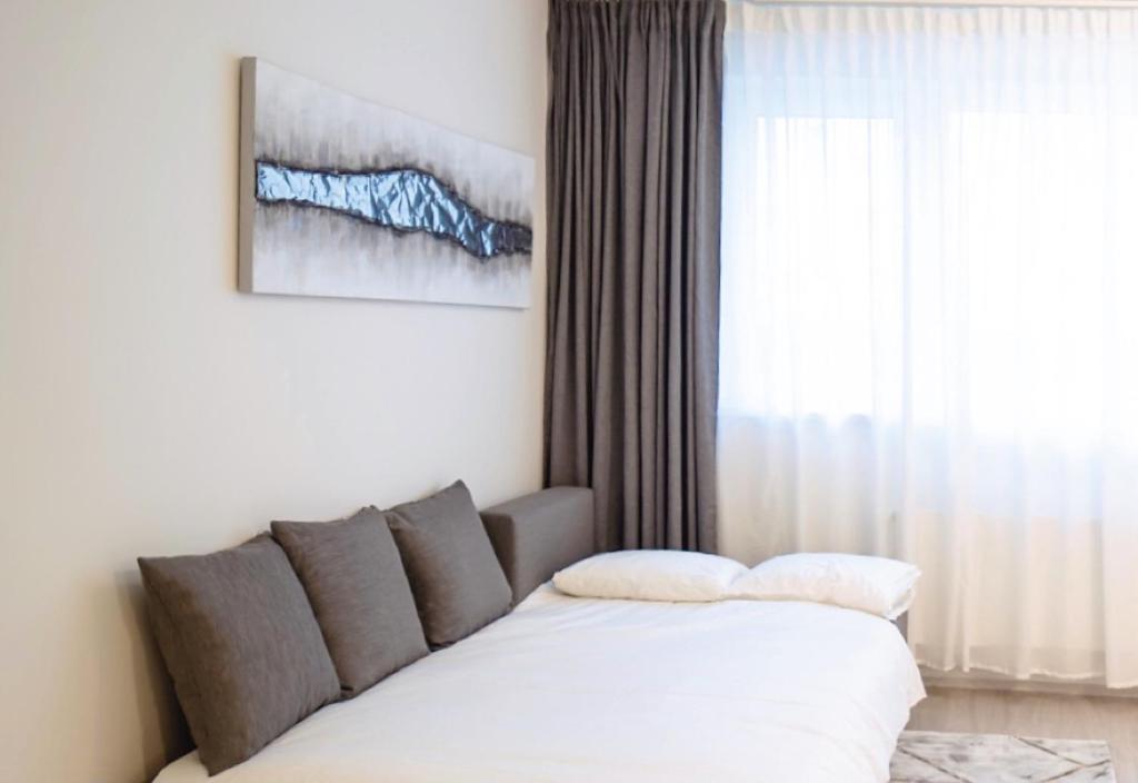 Tran Chien Apartment With Free Private Parking Prague Luaran gambar